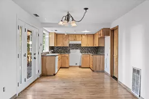 338 Joseph St, Central Point, OR 97502 - Photo 7