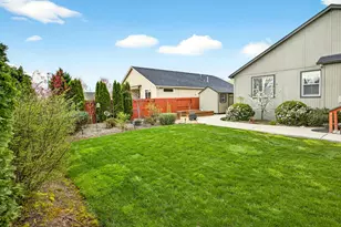 3424 Ford Dr, Medford, OR 97504 - Photo 35