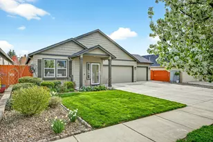 3424 Ford Dr, Medford, OR 97504 - Photo 3