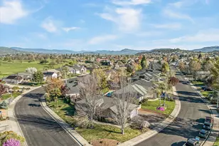 235 Prairie Landing Dr, Eagle Point, OR 97524 - Photo 37