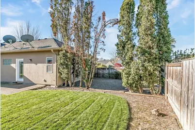 235 Prairie Landing Drive, Eagle Point, OR 97524 - Photo 47