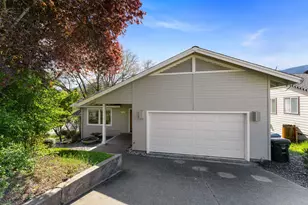 105 Cedar Ridge Terrace, Rogue River, OR 97537 - Photo 1