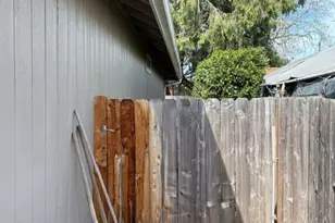 1380 Dowell Rd, Grants Pass, OR 97527 - Photo 27