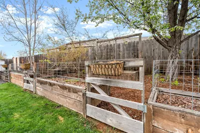 962 Crest Drive, Central Point, OR 97502 - Photo 23