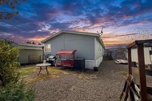 2552 Thorn Oak Dr, Medford, OR 97501 - Photo 15