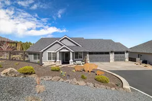 2704 NW Fairway Heights Dr, Bend, OR 97703 - Photo 55