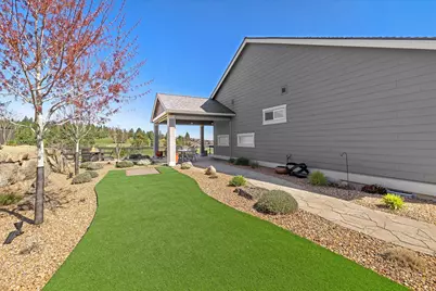 2704 NW Fairway Heights Drive, Bend, OR 97703 - Photo 45