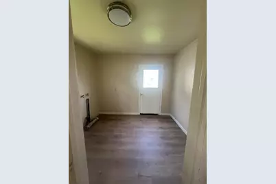 840 W Stewart Avenue, Medford, OR 97501 - Photo 7