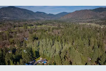 389 Boyer Road, Grants Pass, OR 97526 - Photo 15