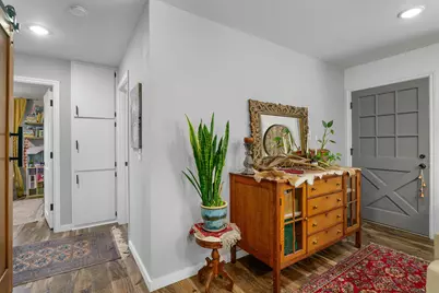 3300 Cloverlawn Drive, Grants Pass, OR 97527 - Photo 15