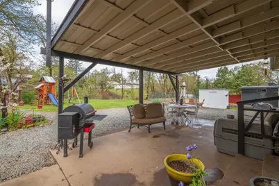 3300 Cloverlawn Drive, Grants Pass, OR 97527 - Photo 25