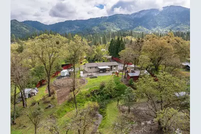 3300 Cloverlawn Drive, Grants Pass, OR 97527 - Photo 51