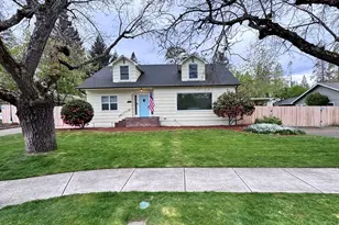 736 NW 3rd St, Grants Pass, OR 97526 - Photo 1