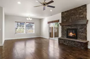 20510 SE Stanford Pl, Bend, OR 97702 - Photo 9