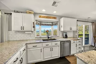 200 Mt Castle Dr, Eagle Point, OR 97524 - Photo 35