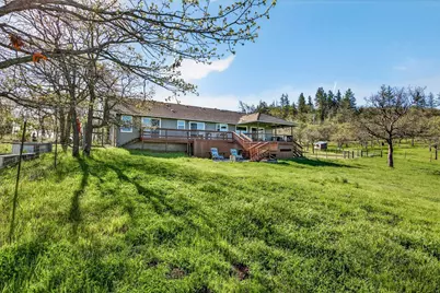 200 Mount Castle Drive, Eagle Point, OR 97524 - Photo 5