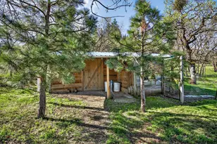 200 Mt Castle Dr, Eagle Point, OR 97524 - Photo 19