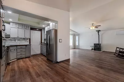 3285 Blackthorn Way, Medford, OR 97504 - Photo 9