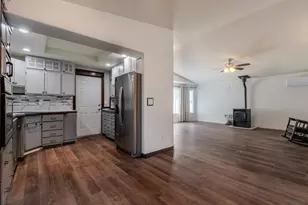 3285 Blackthorn Way, Medford, OR 97504 - Photo 9