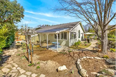 1057 Oak Knoll Drive, Ashland, OR 97520 - Photo 13