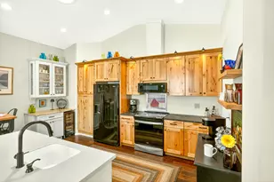 1057 Oak Knoll Dr, Ashland, OR 97520 - Photo 39