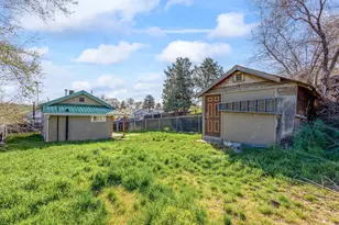 342 SE 7th St, Madras, OR 97741 - Photo 19