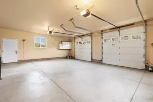 12445 Hwy 140 E, Klamath Falls, OR 97603 - Photo 47