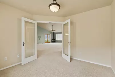 12445 Highway 140 E, Klamath Falls, OR 97603 - Photo 11