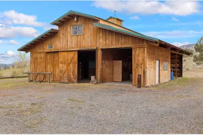 12445 Highway 140 E, Klamath Falls, OR 97603 - Photo 51