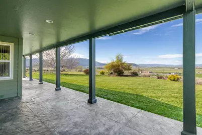 12445 Highway 140 E, Klamath Falls, OR 97603 - Photo 9