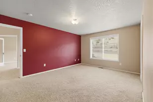 12445 Hwy 140 E, Klamath Falls, OR 97603 - Photo 29