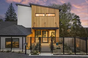 1901 NW 6th St, Bend, OR 97703 - Photo 3