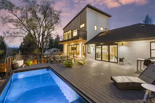 1901 NW 6th St, Bend, OR 97703 - Photo 9