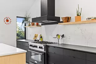 1901 NW 6th St, Bend, OR 97703 - Photo 29