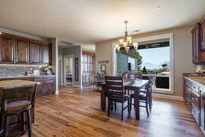 3274 Annapolis Drive, Medford, OR 97504 - Photo 9