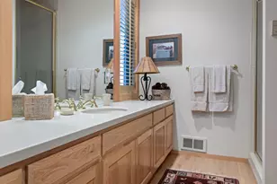 70440 Linnaea Borealis, Black Butte Ranch, OR 97759 - Photo 17