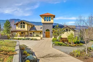 988 Dead Indian Memorial Rd, Ashland, OR 97520 - Photo 17