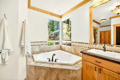 988 Dead Indian Memorial Road, Ashland, OR 97520 - Photo 83