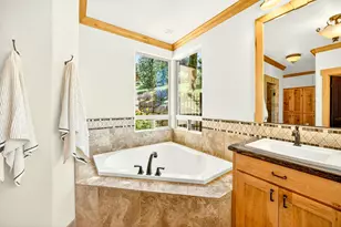 988 Dead Indian Memorial Rd, Ashland, OR 97520 - Photo 83