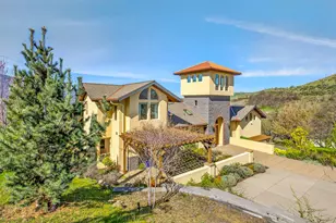 988 Dead Indian Memorial Rd, Ashland, OR 97520 - Photo 19