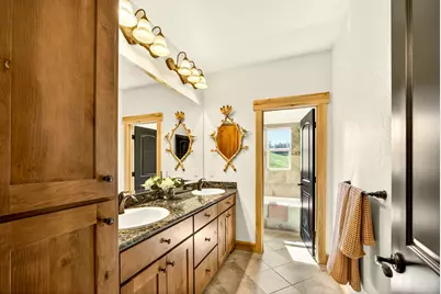 988 Dead Indian Memorial Road, Ashland, OR 97520 - Photo 91