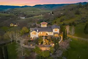 988 Dead Indian Memorial Rd, Ashland, OR 97520 - Photo 117