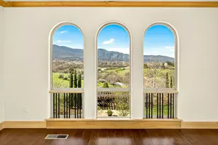 988 Dead Indian Memorial Rd, Ashland, OR 97520 - Photo 103