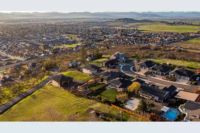 3258 Annapolis Drive, Medford, OR 97504 - Photo 9