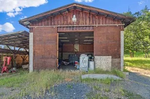 3375 Little Applegate Rd, Jacksonville, OR 97530 - Photo 9