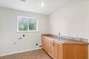 3375 Little Applegate Rd, Jacksonville, OR 97530 - Photo 21