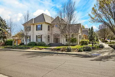 692 Vansant Street, Ashland, OR 97520 - Photo 3