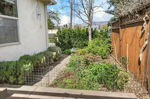 692 Vansant St, Ashland, OR 97520 - Photo 13