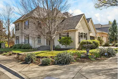 692 Vansant Street, Ashland, OR 97520 - Photo 5