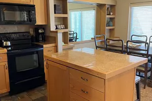 1990 Redtail Hawk Dr, Redmond, OR 97756 - Photo 11